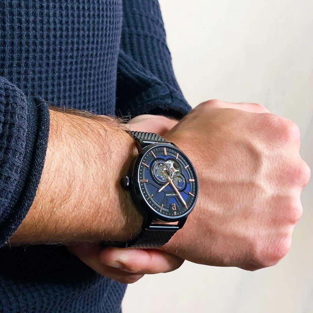Montre Homme TRIO cadran bleu bracelet acier milanais noir 335B469